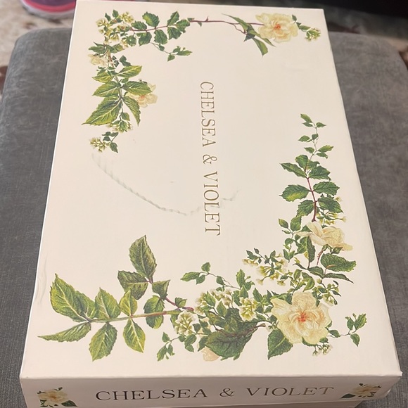 Chelsea & Violet flats - Picture 4 of 4